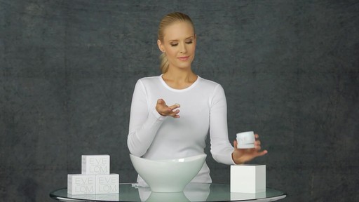 EVE LOM The Cleanser - image 3 from the video