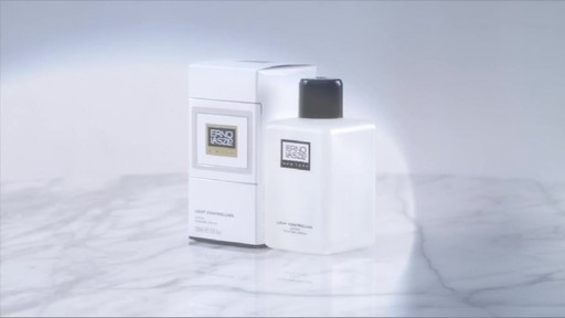 Erno Laszlo Ritual | Step 2: Tone - image 2 from the video