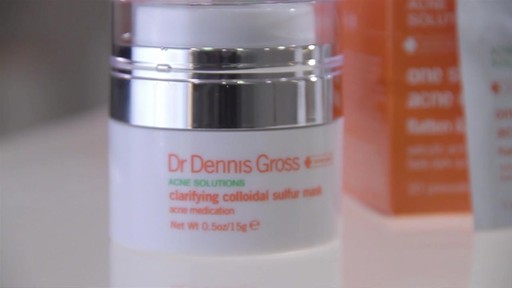 Dr. Dennis Gross Clarifying Colloidal Sulfur Mask - image 8 from the video