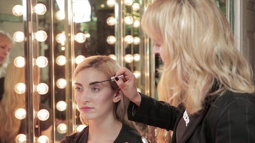 Bold, beautiful brows with Tweezerman tools - image 9 from the video