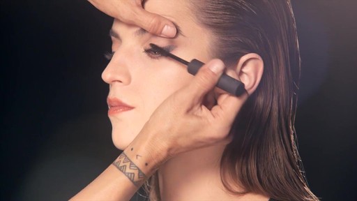 NARS Artistry Sessions : NARS Eyeliner Stylo Collection - image 10 from the video