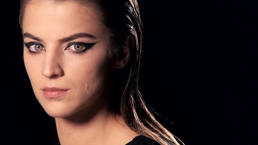 NARS Artistry Sessions : NARS Eyeliner Stylo Kristen Look - image 9 from the video