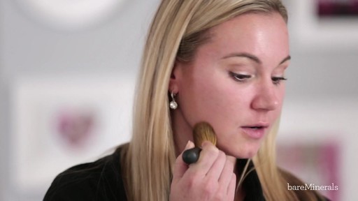 bareMinerals READY SPF 20 Foundation: Medium Coverage Application Technique - image 5 from the video
