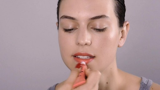 Summer Pops of Lip Color - image 5 from the video