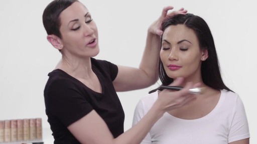 How to apply Laura Geller Baked Radiance Foundation - image 9 from the video