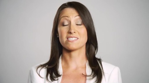 Prescriptives: False Eyelashes Plush Mascara - image 2 from the video