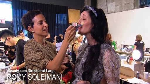 Beauty.com: Backstage at HONOR Spring 2014 - image 4 from the video