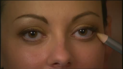DuWop Reverse Eyeliner - image 6 from the video