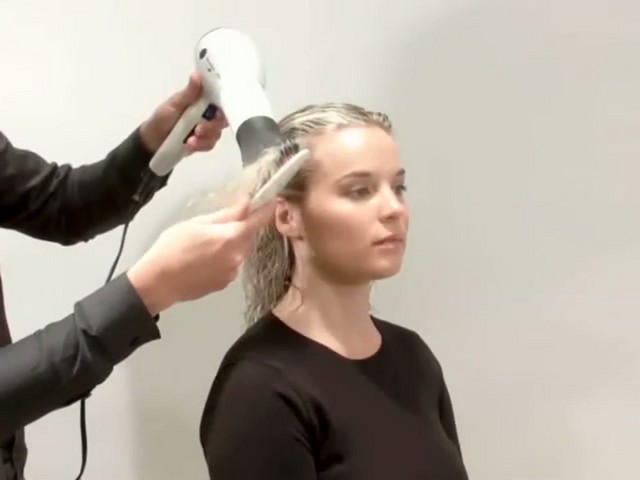 ALTERNA CAVIAR WHITE TRUFFLE HAIR ELIXIR  - image 9 from the video