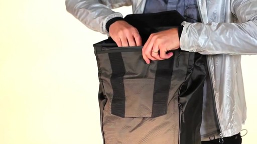 Timbuk2 Especial Vuelo Cycling Laptop Backpack - eBags.com - image 5 from the video