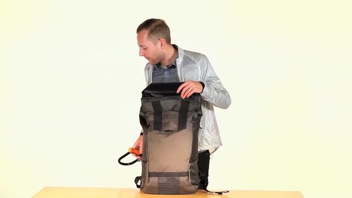 Timbuk2 Especial Vuelo Cycling Laptop Backpack - eBags.com - image 6 from the video