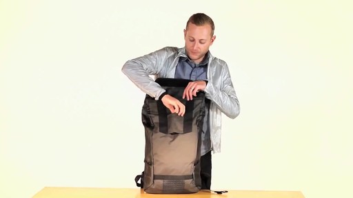 Timbuk2 Especial Vuelo Cycling Laptop Backpack - eBags.com - image 8 from the video