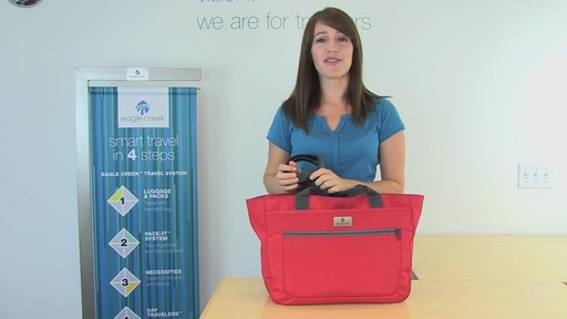 Eagle Creek Travel Gateway Tote - image 10 from the video