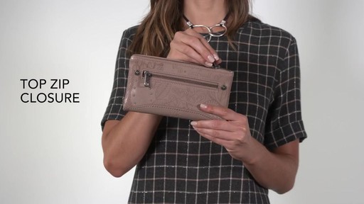 The Sak Tahoe Soft Wallet - image 4 from the video