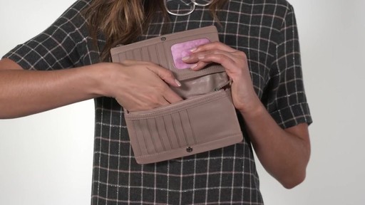 The Sak Tahoe Soft Wallet - image 8 from the video