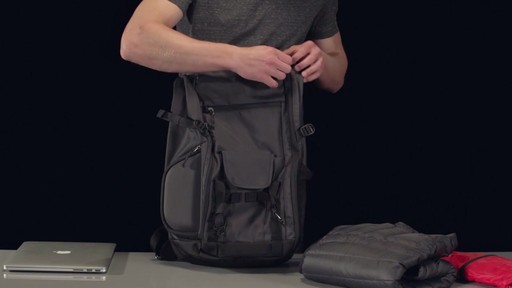 Thule Subterra Daypack - image 1 from the video