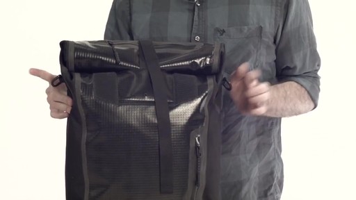 Timbuk2 Especial Bicycle Laptop Pannier - eBags.com - image 6 from the video