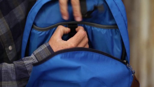 Patagonia Ironwood Pack 20L - image 4 from the video