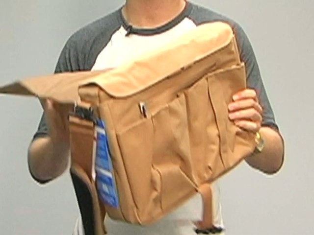 STM Bags Scout - image 10 from the video