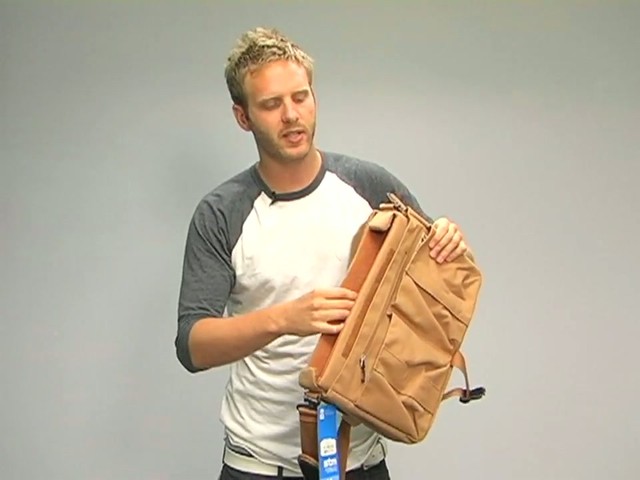 STM Bags Scout - image 8 from the video