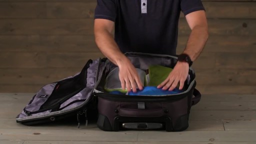 Eagle Creek Pack-It Specter™ Half Cube Set - image 9 from the video