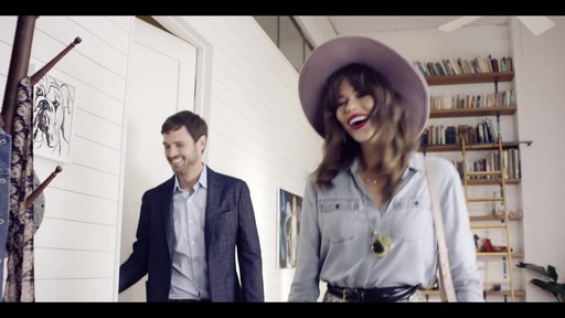 Vince Camuto - image 8 from the video