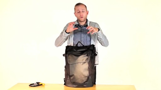 Timbuk2 Especial Tres Cycling Backpack - eBags.com - image 8 from the video
