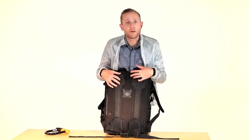 Timbuk2 Especial Tres Cycling Backpack - eBags.com - image 9 from the video