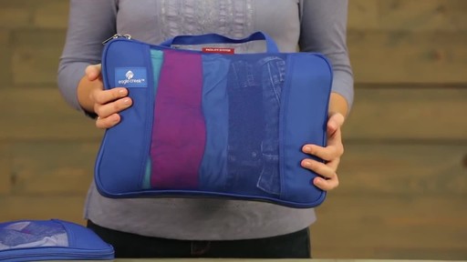 Eagle Creek Pack-It Original 2-Piece Compression Cube Set - image 10 from the video