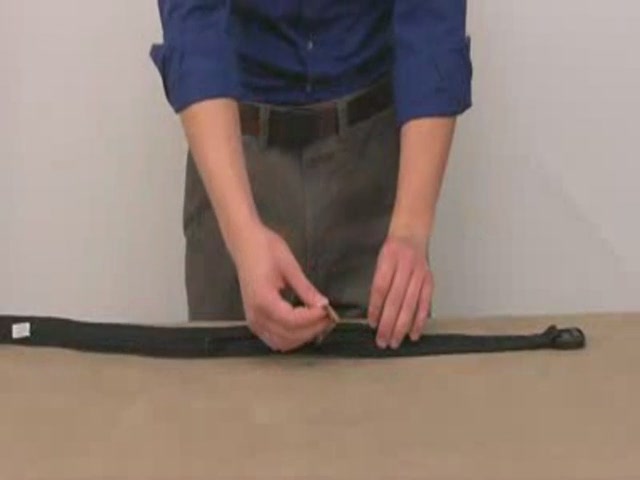 Travelon: Security-Friendly Money Belt - image 6 from the video