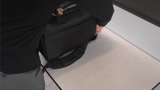Samsonite Checkpoint Friendly - image 8 from the video