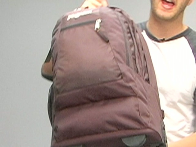 One Minute Rundown:  JanSport Driver 8  - image 1 from the video