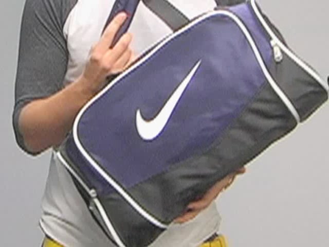 Nike Brasilia Duffel: One Minute Run Down - image 1 from the video
