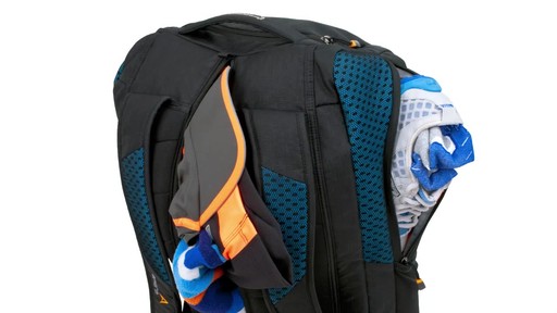 Apera Duffel Pack - image 7 from the video
