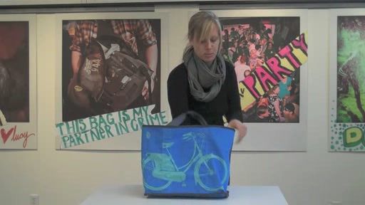 Timbuk2 Anna Reversible Tote Product Demo - image 9 from the video