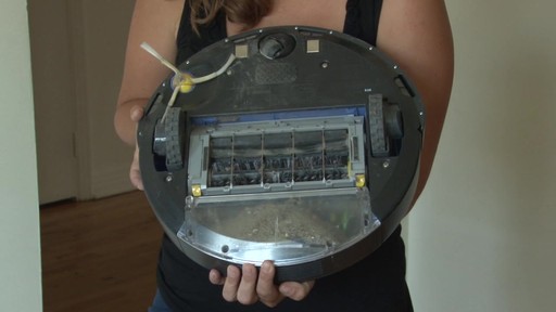 iRobot Roomba 630 Vacuum with Marie-Eve - TESTED Testimonial - image 9 from the video
