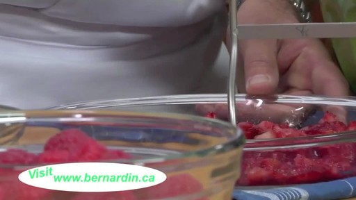 Crushing Fruit - Bernardin - image 5 from the video