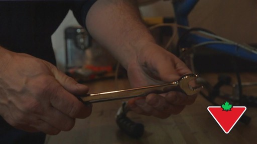 MAXIMUM SAE Flex Head GearWrench® Set - Rob's Testimonial - image 6 from the video