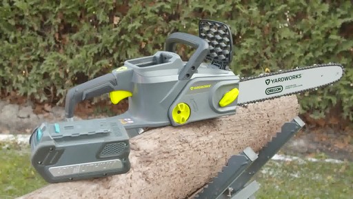 Yardworks 40V Brushless Chainsaw, 14-in - image 5 from the video