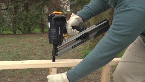 Air Nailers Buying Guide - image 3 from the video