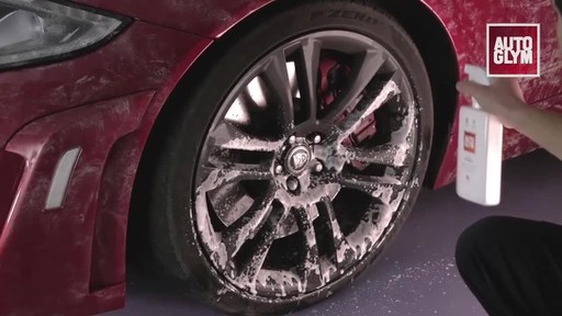 Autoglym Clean Wheels - image 3 from the video