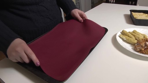 Silicone Baking Sheet - Dominique's Testimonial - image 1 from the video