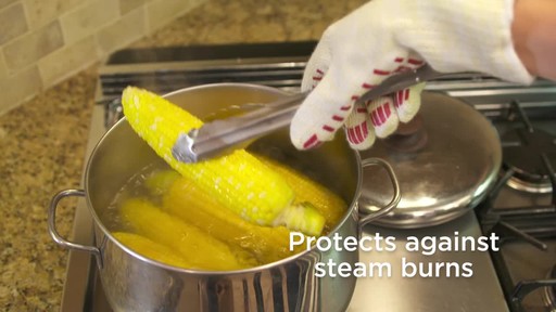 Anti-Steam Ove Glove - image 7 from the video
