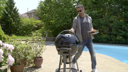 Coleman Cookout Kettle - image 3 from the video