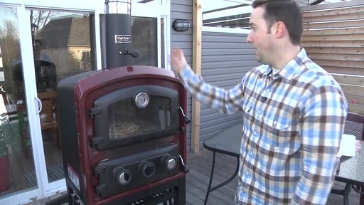Cuisinart Gourmet Outdoor Oven - Jonathan's Testimonial - image 8 from the video