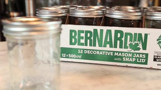 Bernardin Decorative Mason Jar 500 ml Wide Mouth - image 3 from the video