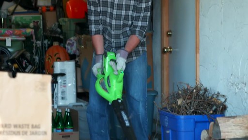 GreenWorks 40V LithiumIon Brushless Cordless Leaf Blower Vac - image 6 from the video