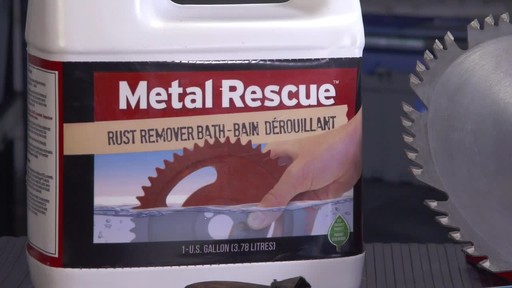 Workshop Hero Metal Rescue Rust Remover Bath - image 8 from the video