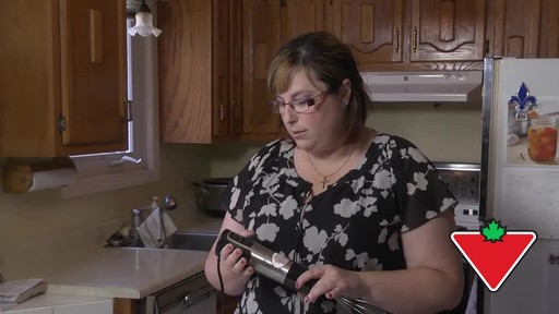 Cuisinart SmartStick® Hand Blender - Dominique's Testimonial - image 9 from the video