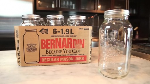 Bernardin Regular 1.9 L Jar - image 7 from the video